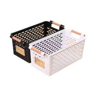 Plastic storage baskets with wooden handles - Image 4
