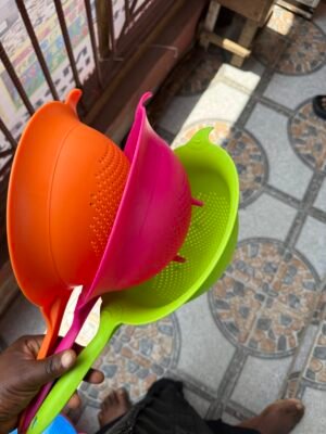 Quality plastic Tupperware colander strainer - Image 2