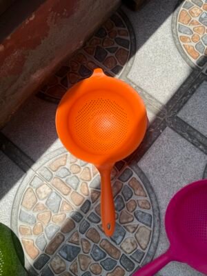 Quality plastic Tupperware colander strainer - Image 3