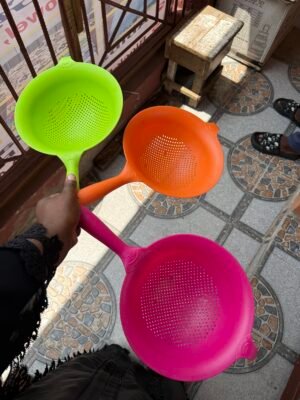 Quality plastic Tupperware colander strainer